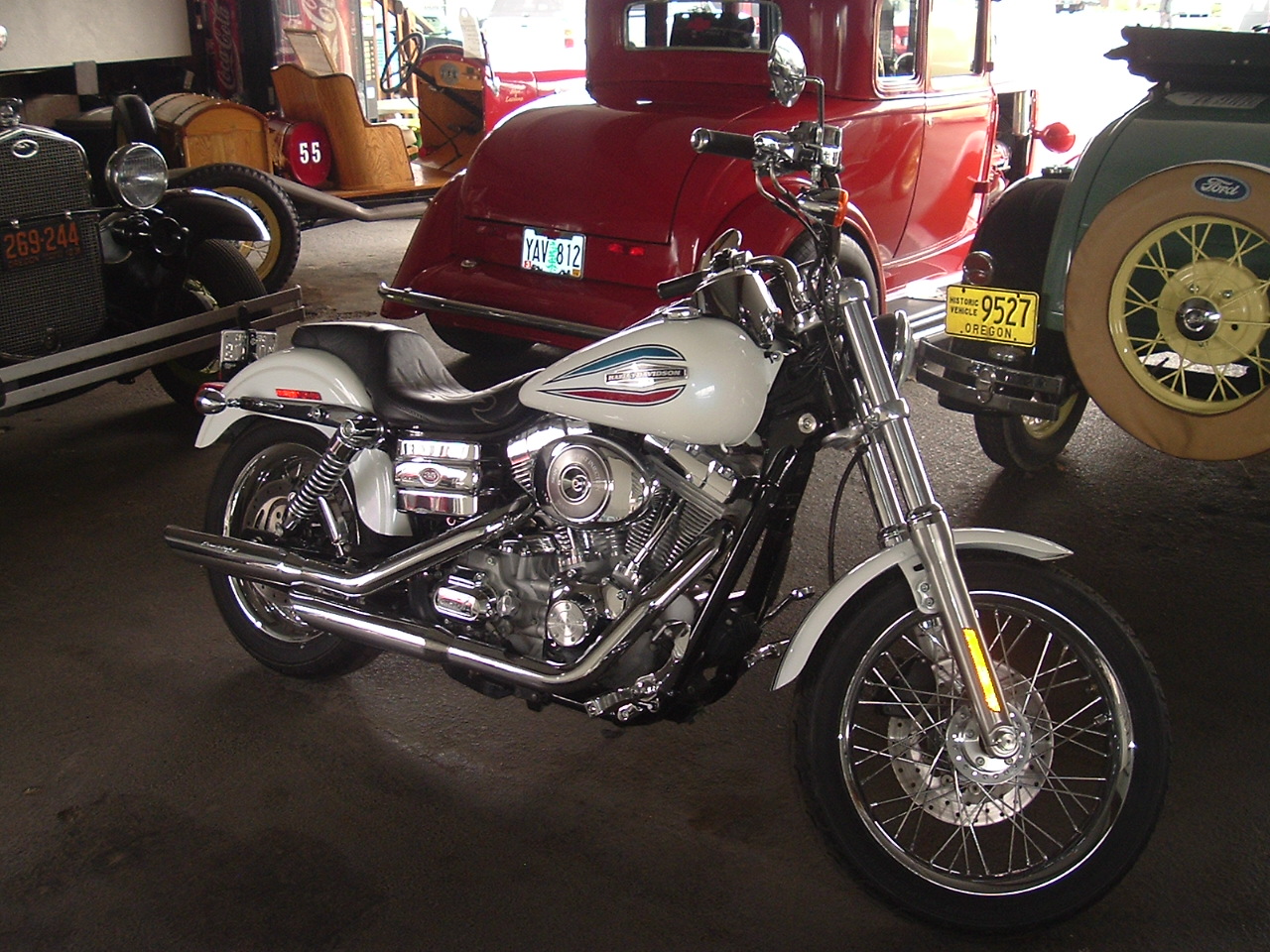 harley davidson white paint